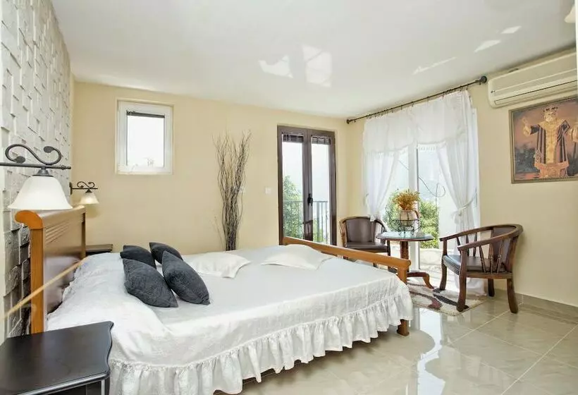 Apartments Admiral