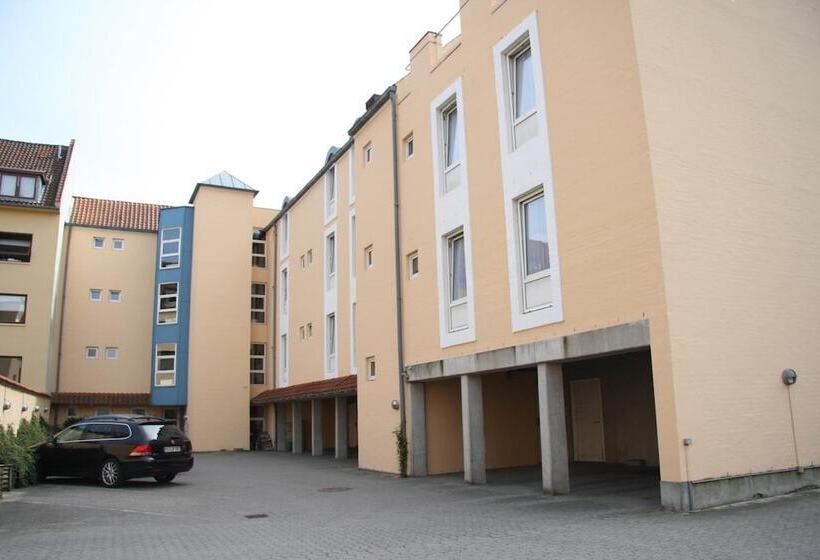 City Hotel Apartments