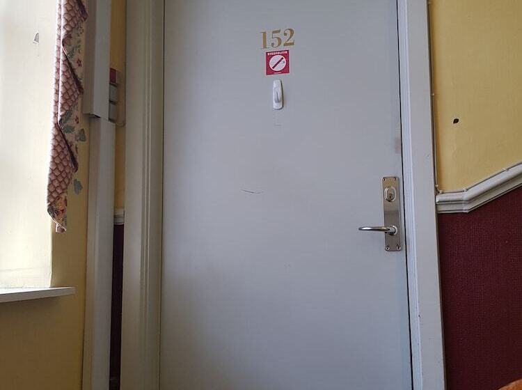 City Hotel Apartments