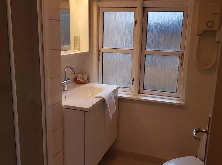 City Hotel Apartments