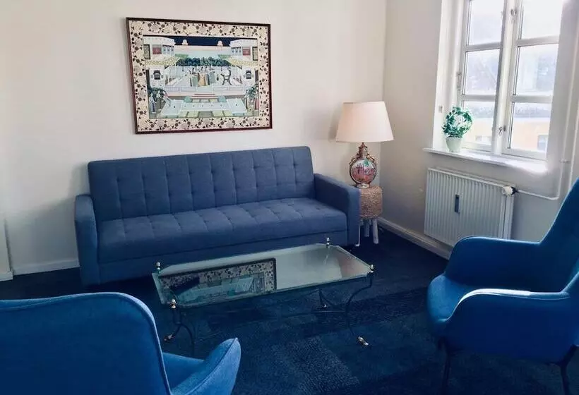 City Hotel Apartments