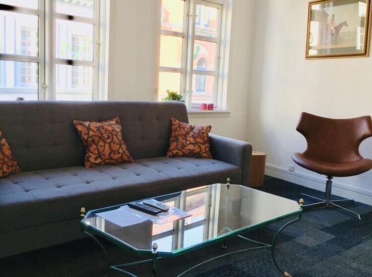 City Hotel Apartments