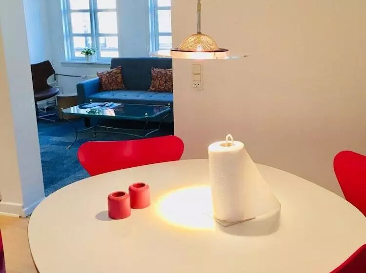 City Hotel Apartments