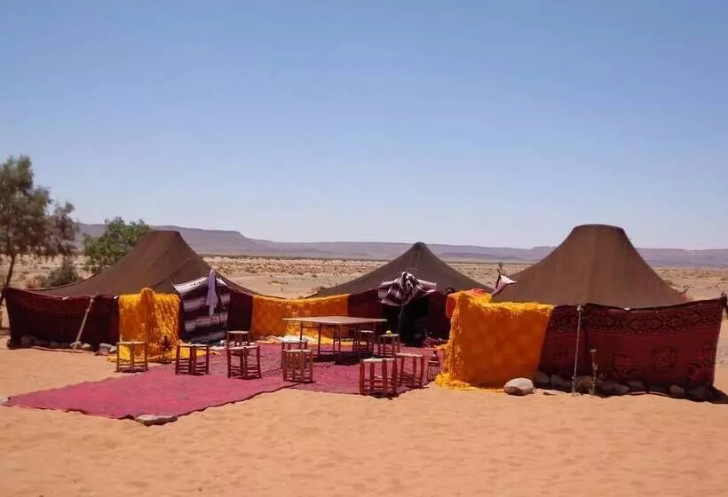 ホテル Bivouac Ouzina Porte De Sahara