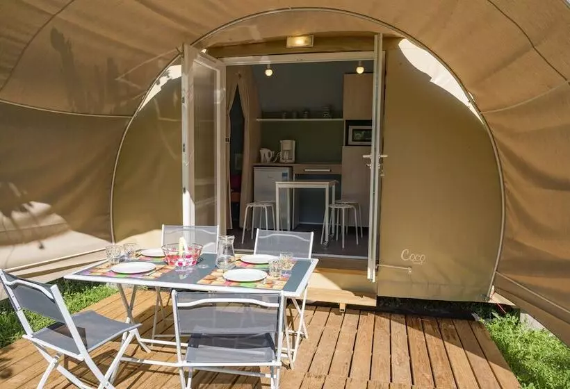 Hotelli Les Berges Du Bramont   Tentes