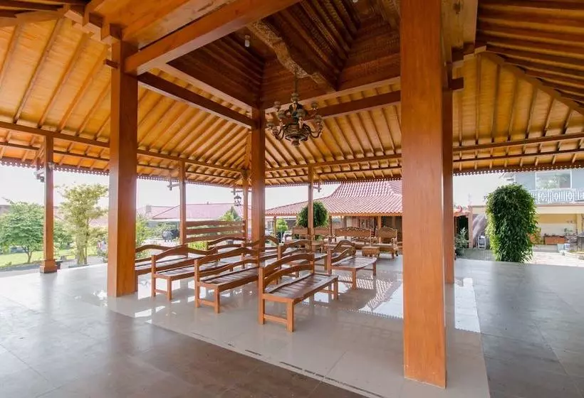 Hotelli Reddoorz Syariah Near Tugu Lampu Gentur Cianjur