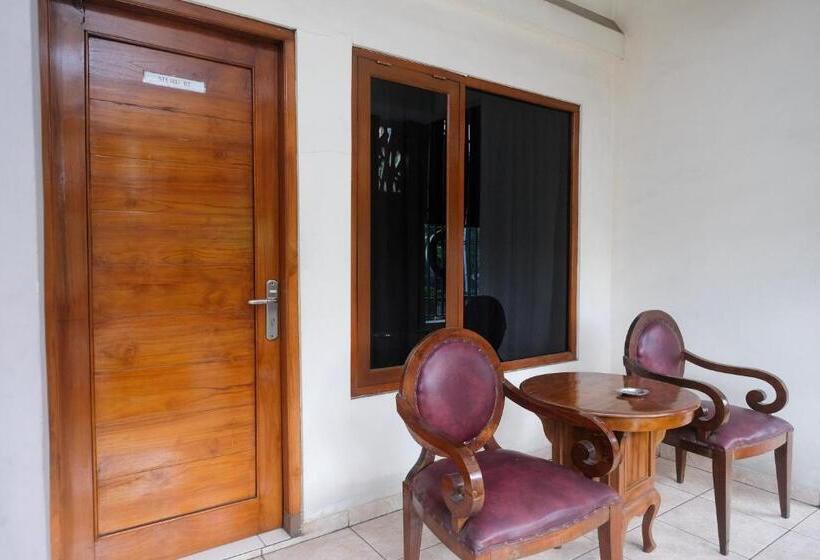 فندق Urbanview Syariah Wisma Wongso Borobudur