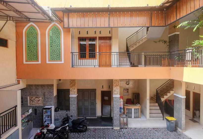 Hôtel Urbanview Syariah Wisma Wongso Borobudur