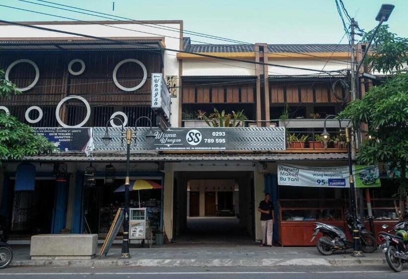 Hôtel Urbanview Syariah Wisma Wongso Borobudur