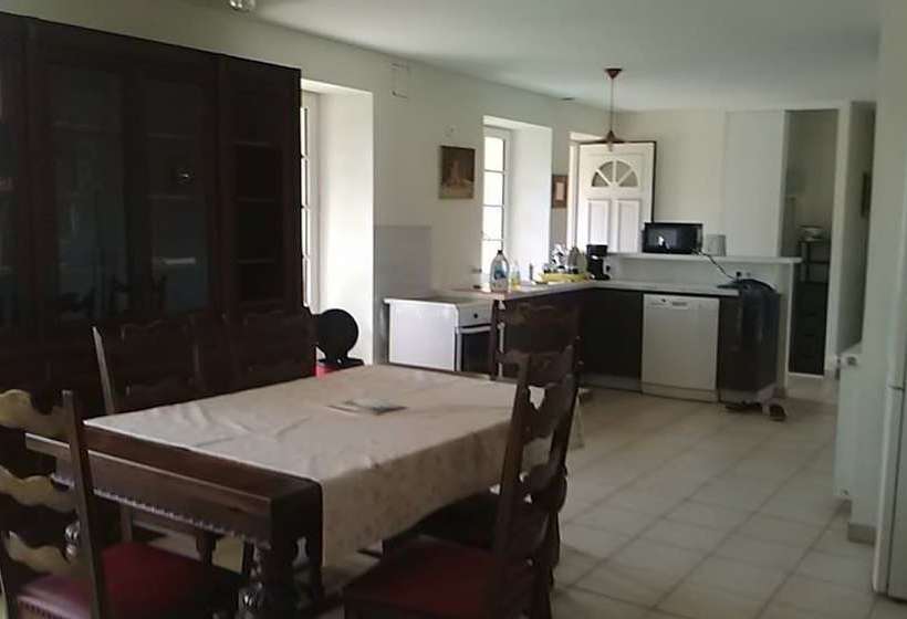 Les Meulières  Le Gite