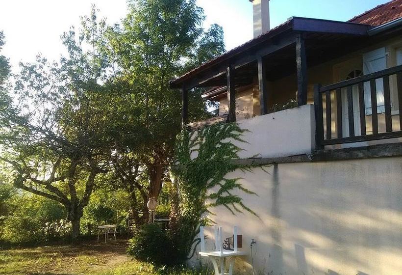 Les Meulières  Le Gite