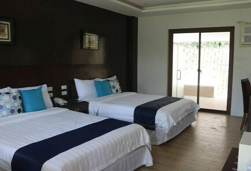 호텔 Marand Beach Resort