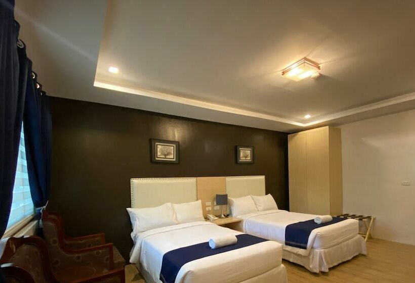 호텔 Marand Beach Resort