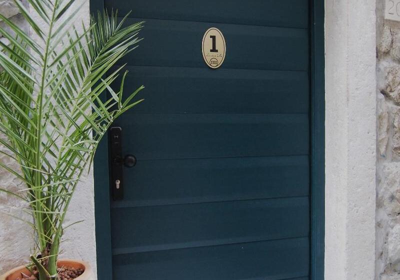 بنسيون La Vita E Bella Iii