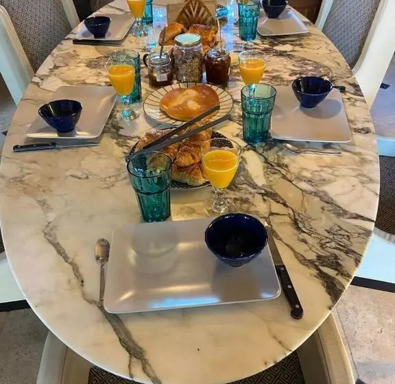 Aamiaismajoitus (B&B) Domaine Cap Rubis