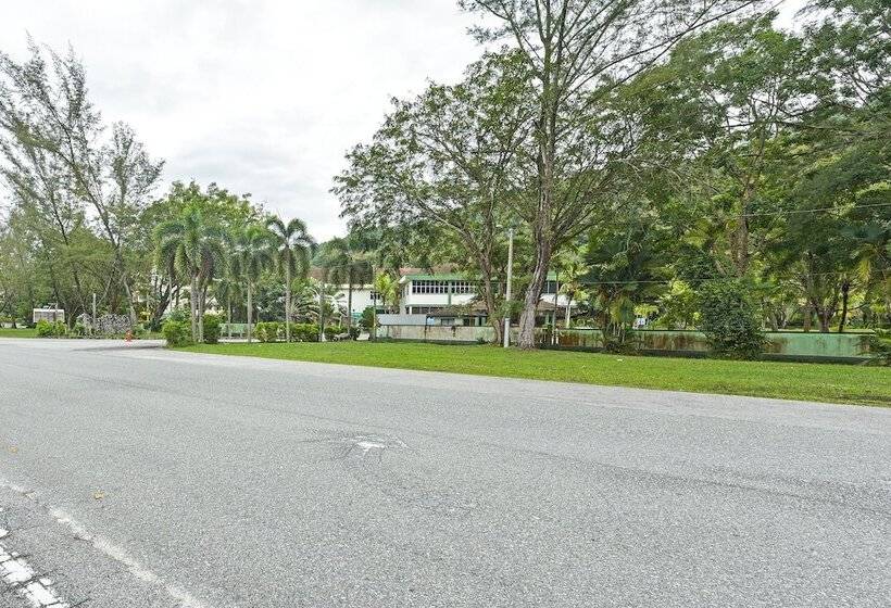 Hotel Apartment Teluk Batik