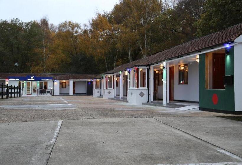 Отель Atz&h Inn