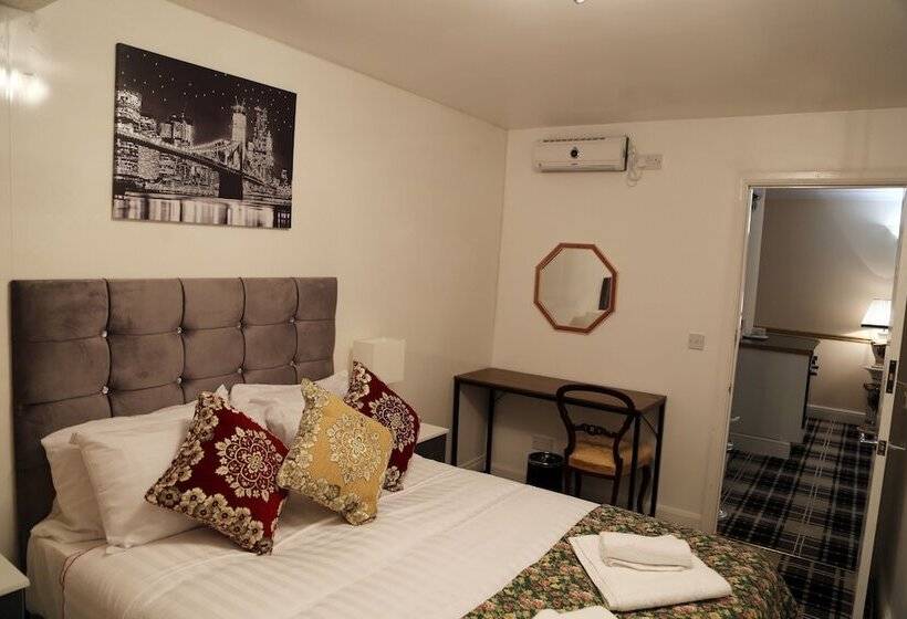 Отель Atz&h Inn