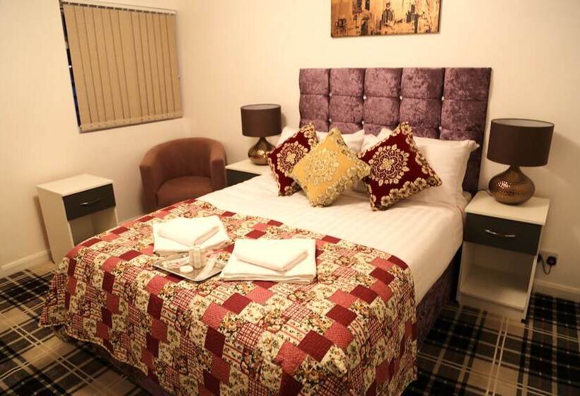 Отель Atz&h Inn