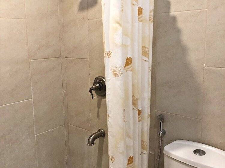 Hotel Overlooking Lagoon At Sitio De Amor