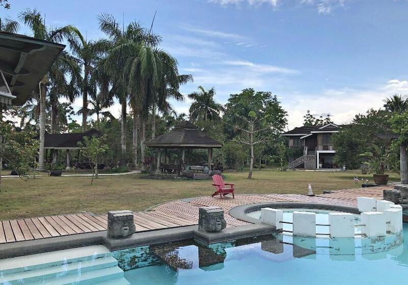 Hotel Overlooking Lagoon At Sitio De Amor
