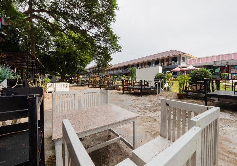 فندق Oyo 75370 Saowanee Resort And Apartment