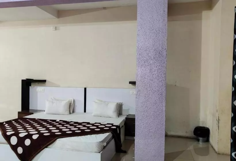 ホテル Pphliving Khaleej Residency
