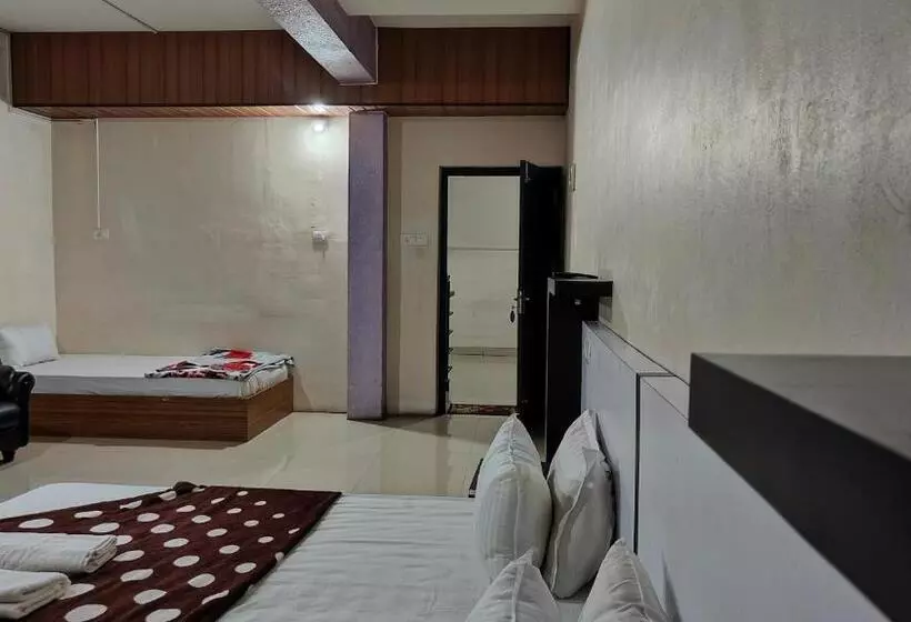 ホテル Pphliving Khaleej Residency