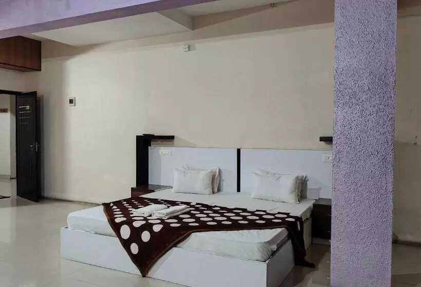 ホテル Pphliving Khaleej Residency