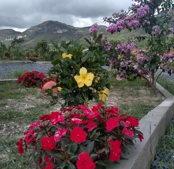 ペンション Pousada Mont Hebrom