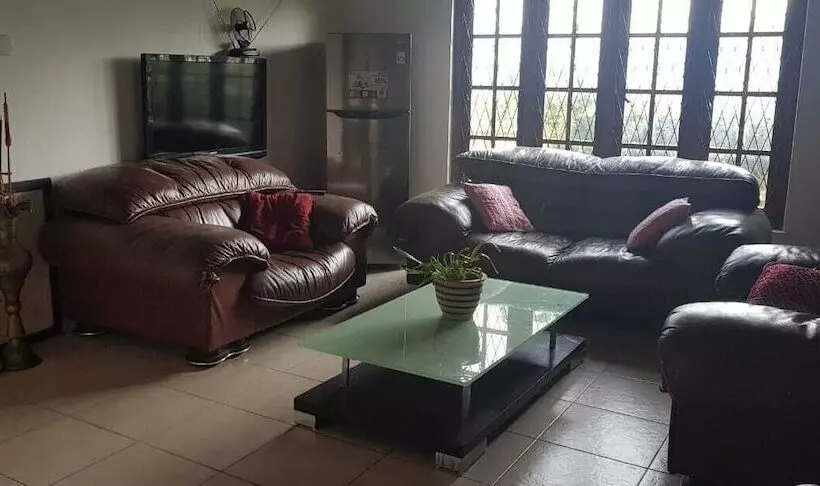 Majatalo Riverston Lodge
