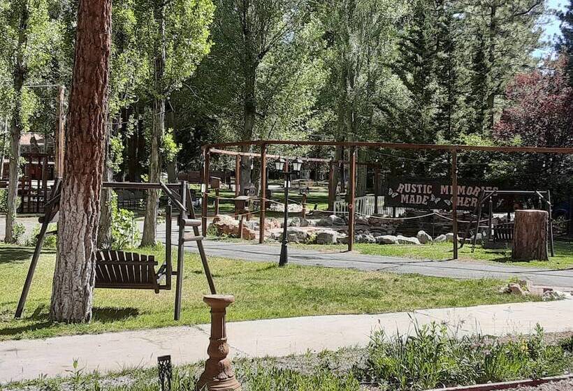 Grey Squirrel Resort