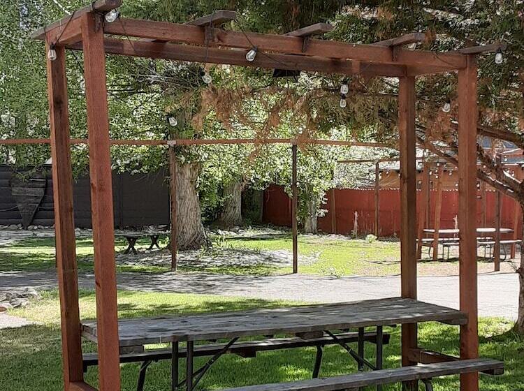 Grey Squirrel Resort