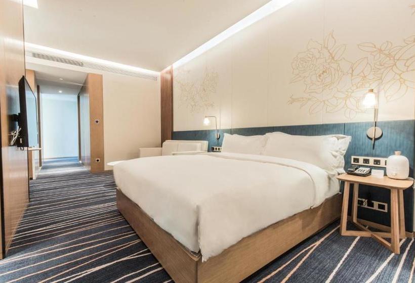 Отель Hilton Garden Inn Zibo Zhangdian