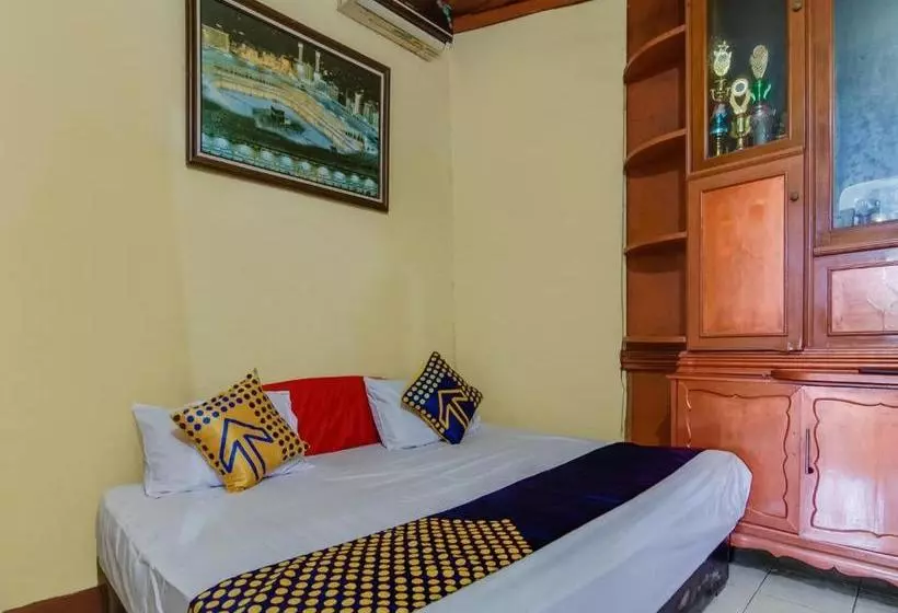 ホテル Spot On 90060 Jq Homestay Syariah