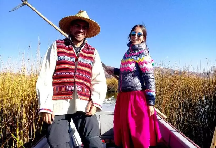 پانسیون Room In Lodge Uros Suma Jakaa Lodge Titicaca Experience