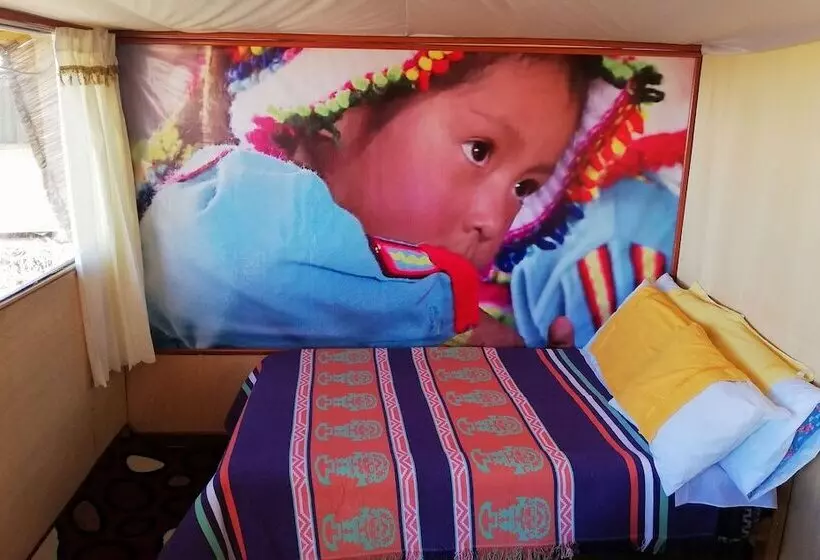 پانسیون Room In Lodge Uros Suma Jakaa Lodge Titicaca Experience