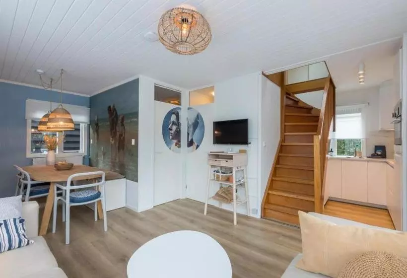 リゾートホテル Holidayhouse   Noordendolfer 2 51 Zoutelande