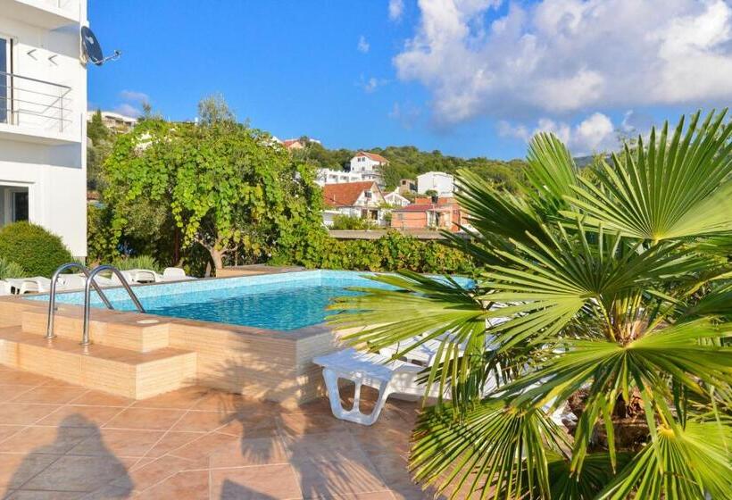 تختخواب و صبحانه Open Sky Apartments