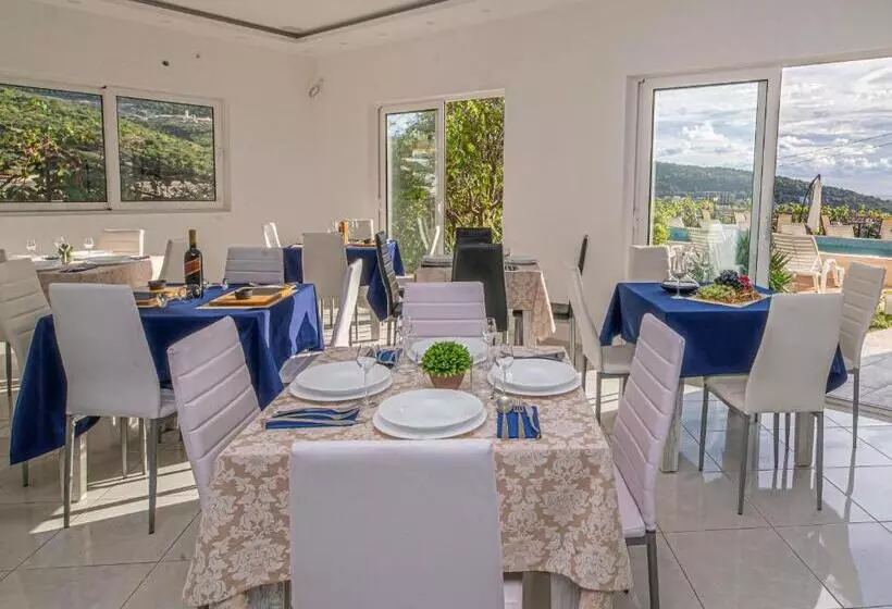 تختخواب و صبحانه Open Sky Apartments