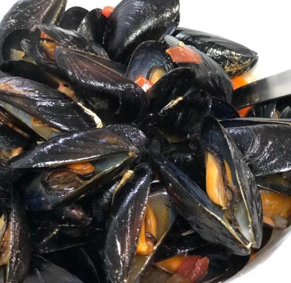 تختخواب و صبحانه Open Sky Apartments