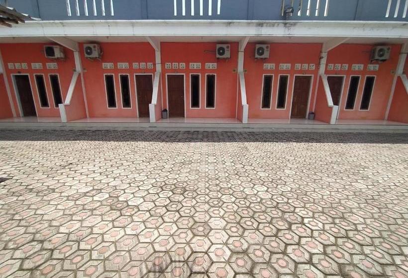 בית מלון כפרי Spot On 90040 Pondok Manggir