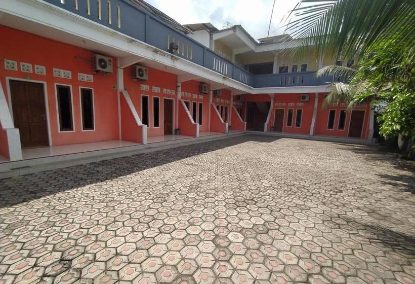 בית מלון כפרי Spot On 90040 Pondok Manggir