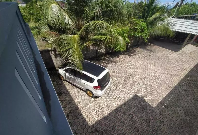 Hotelli Spot On 90040 Pondok Manggir