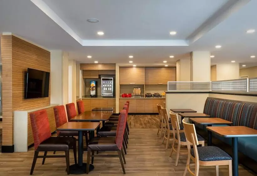 Hotelli Towneplace Suites By Marriott Venice