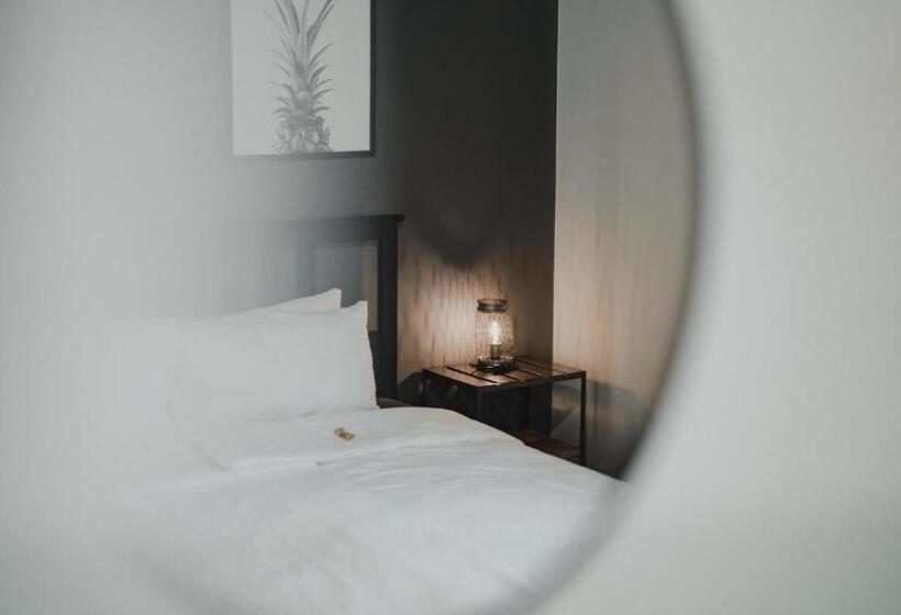 No8 Boutique Hotel   Self Check In