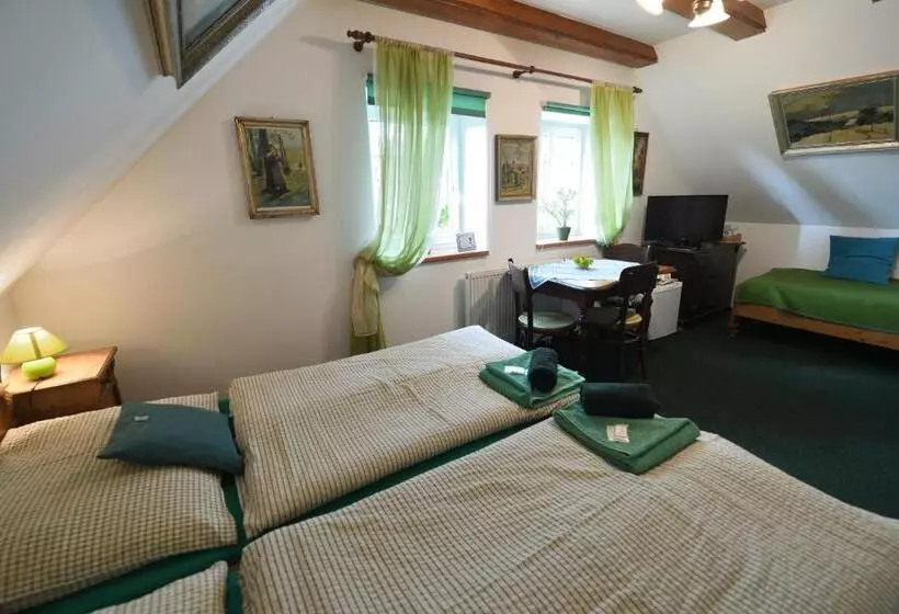 Majatalo Penzion V Chaloupce