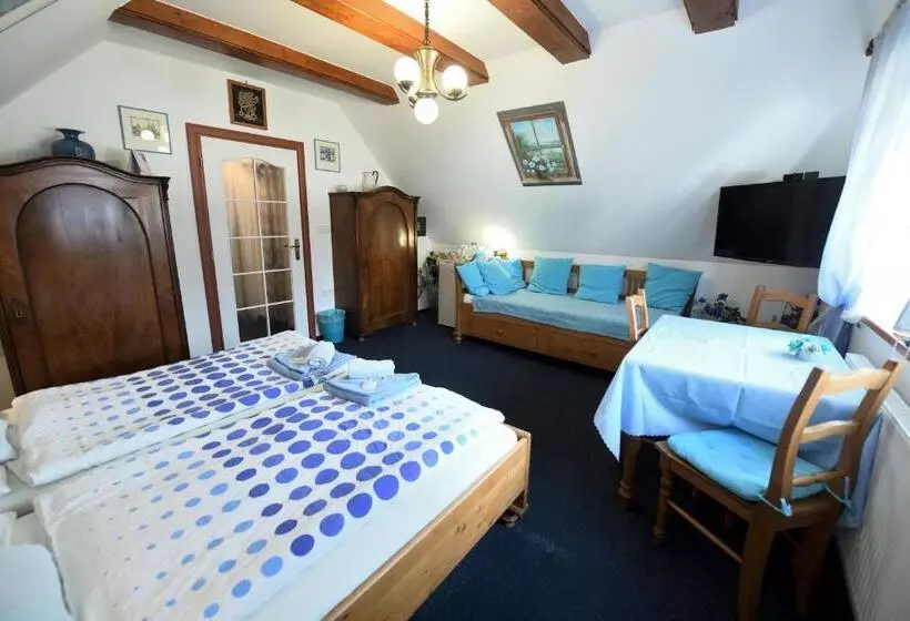 Majatalo Penzion V Chaloupce