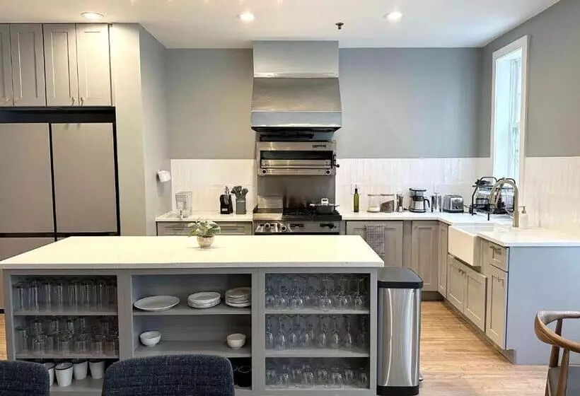 Отель Outsite Chelsea