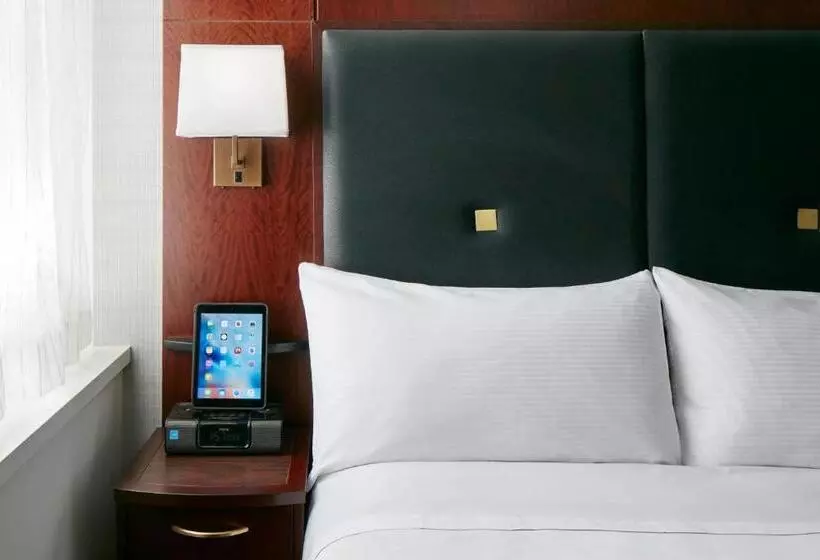 Club Quarters Hotel Faneuil Hall, Boston